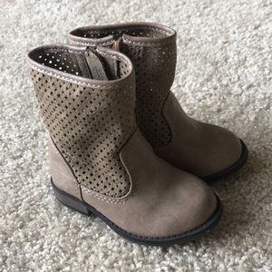 Adorable toddler boots